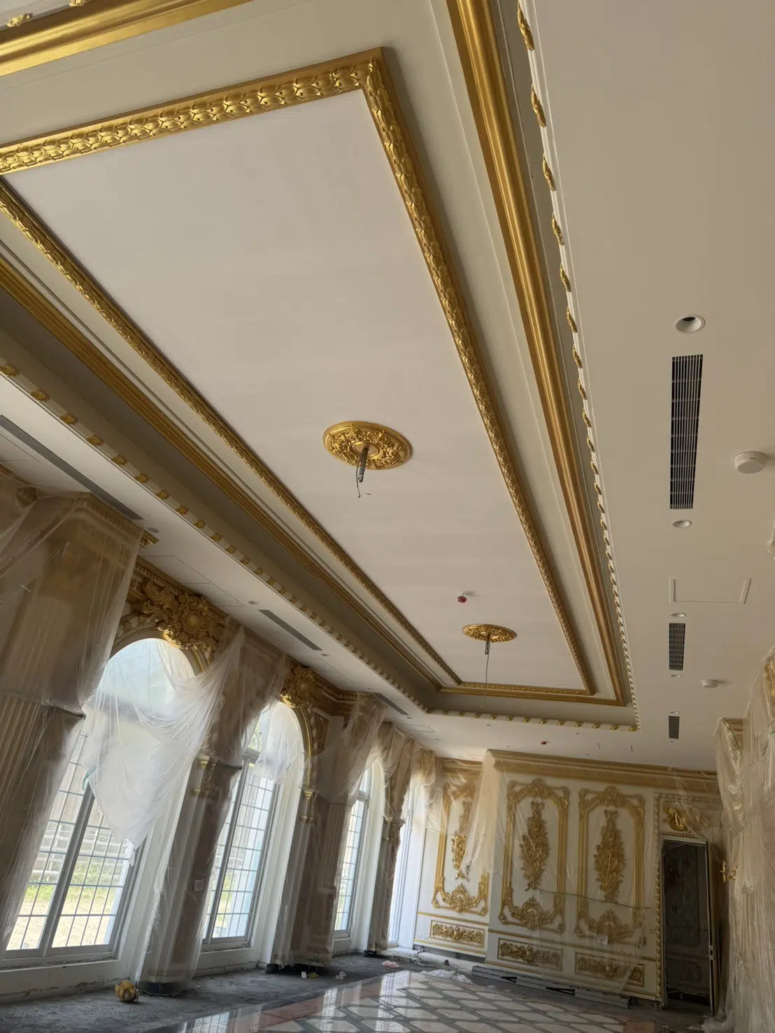 大鑫油漆&言隆油漆:新竹寶山吊車大王「白宮」指定工班