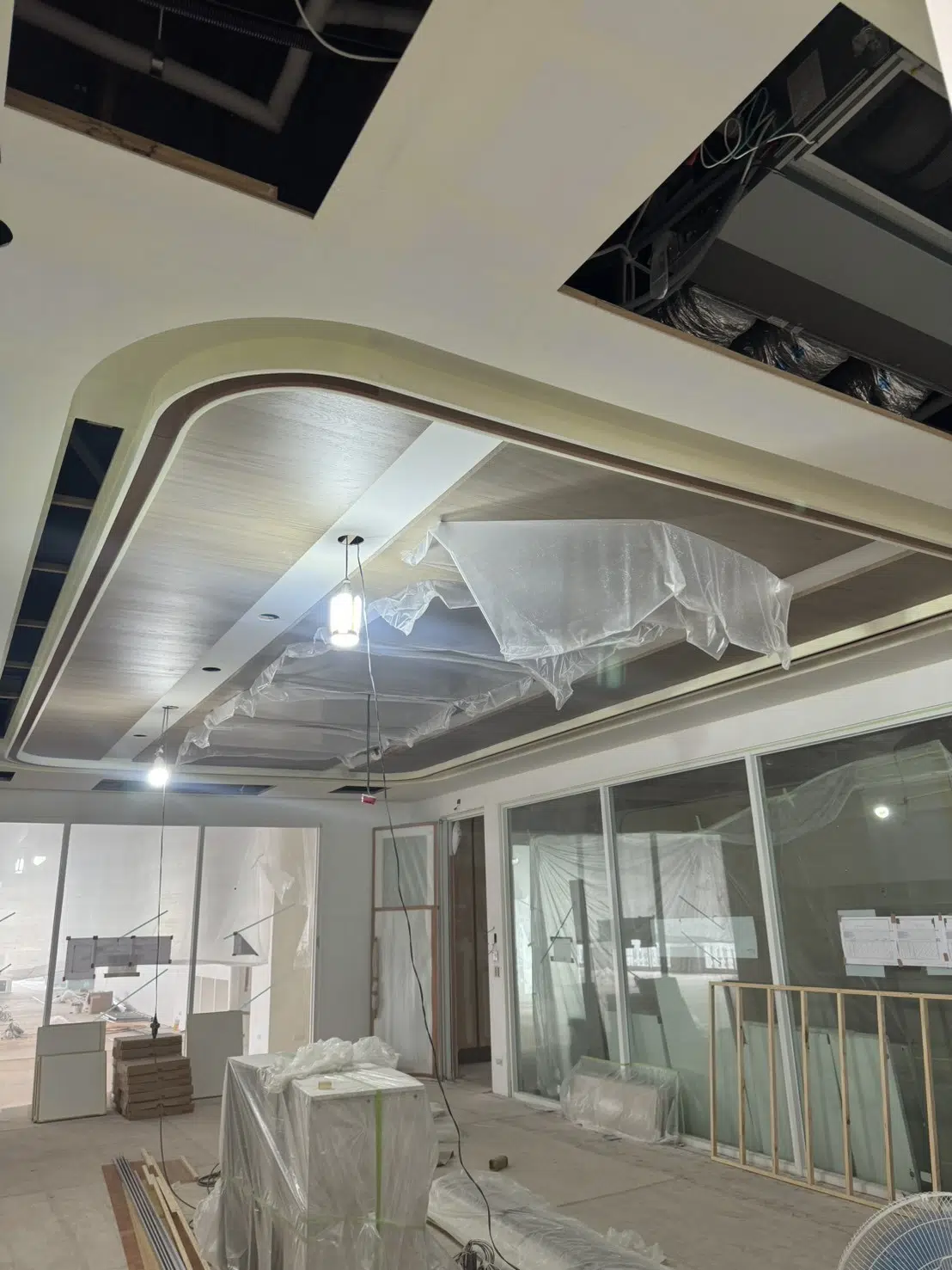 大鑫油漆&言隆油漆:新竹寶山吊車大王「白宮」指定工班