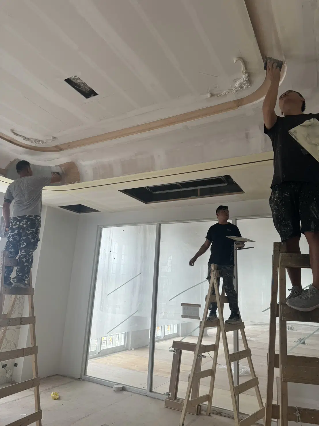 大鑫油漆&言隆油漆:新竹寶山吊車大王「白宮」指定工班