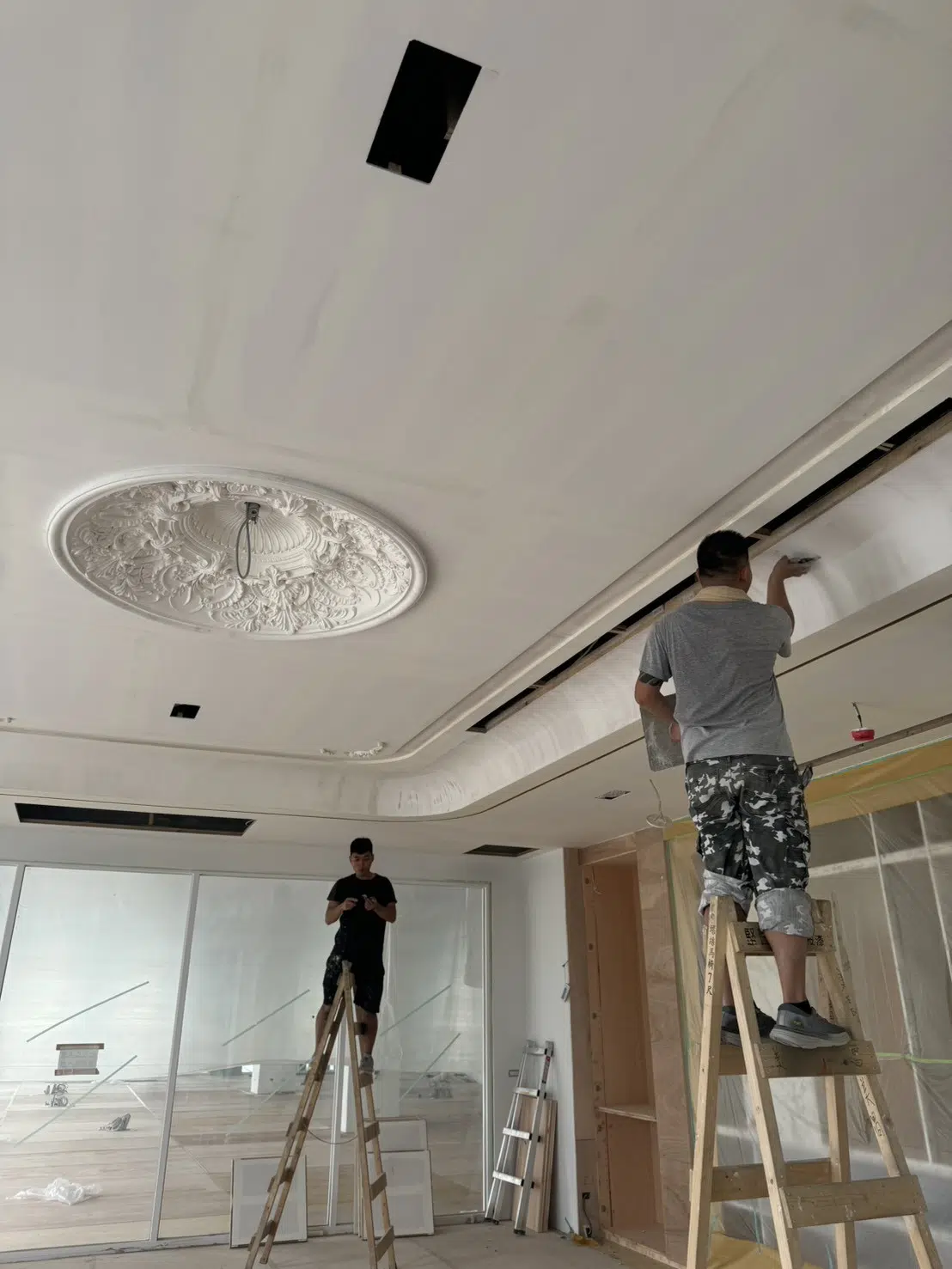 大鑫油漆&言隆油漆:新竹寶山吊車大王「白宮」指定工班